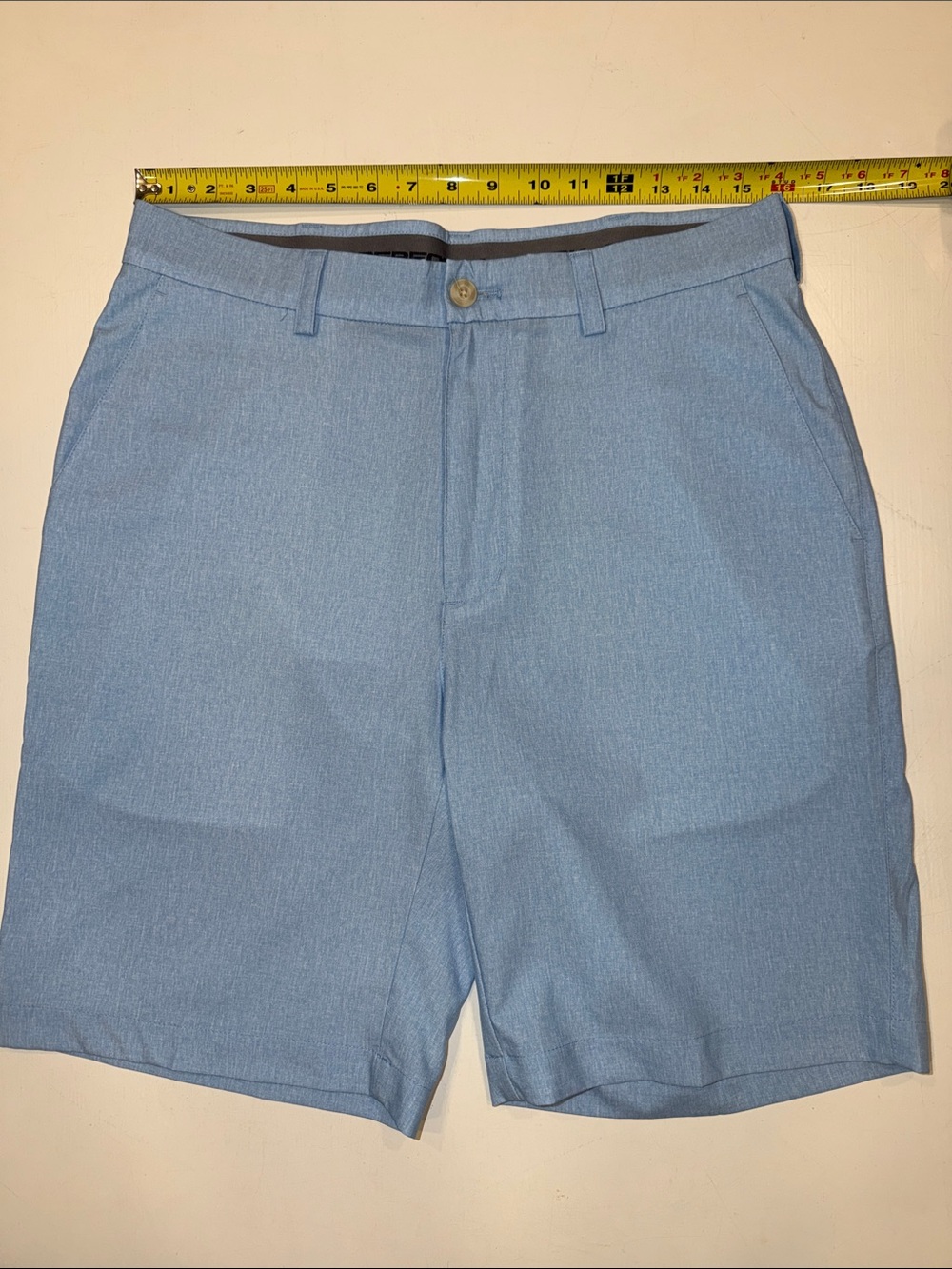 Roundtree & Yorke Light Blue Flat-Front Performance Shorts